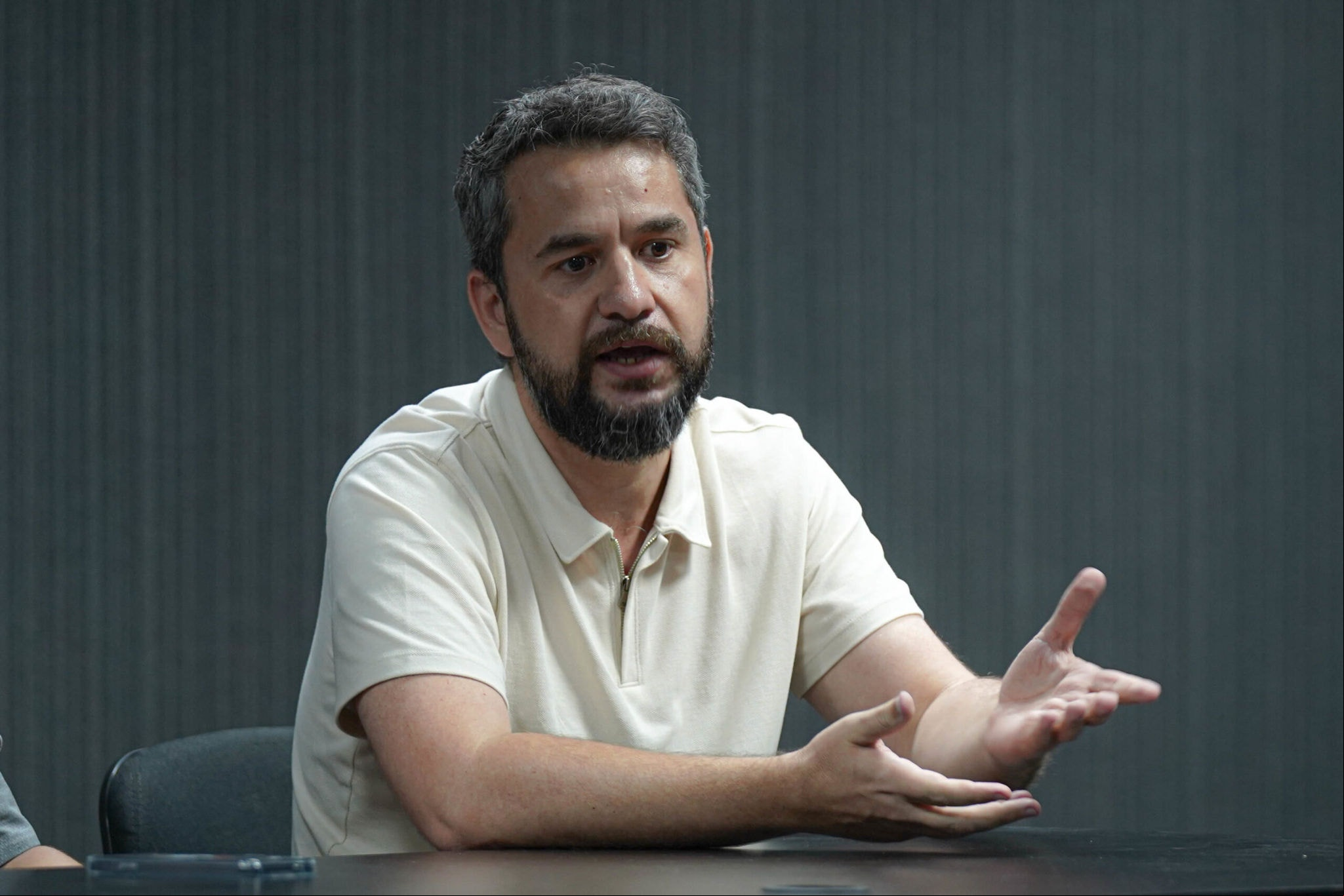 O gerente de mercado do Ciga, Rodrigo Weber, conduziu a apresentação do departamento